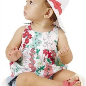 Gymboree sleeveless floral top